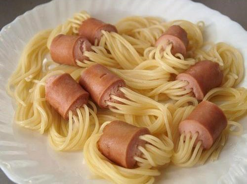 spaghetti hot dogs