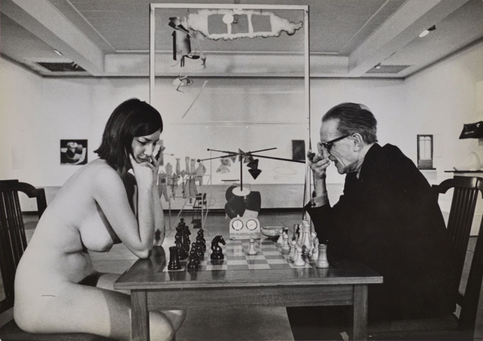 iconic nude chess pic eve babitz