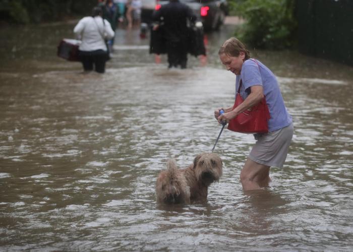 Epic-Flooding-Inundates-Houston-After-Hurricane-Harvey.jpeg.CROP.promo-xlarge2